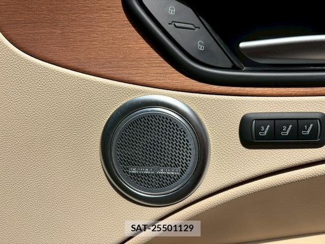ALFA ROMEO STELVIO 2019-12 8222952-4