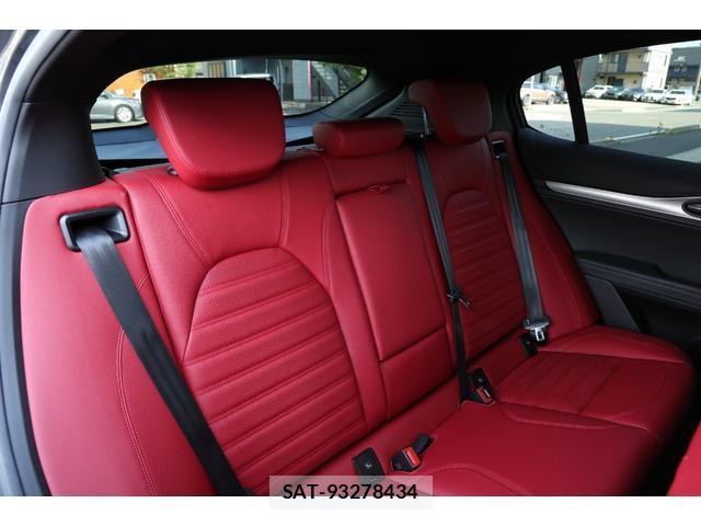 ALFA ROMEO STELVIO 2023-06 8224297-13
