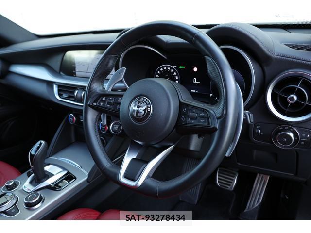 ALFA ROMEO STELVIO 2023-06 8224297-5