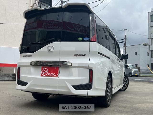Honda e 2017-05 8216200-2