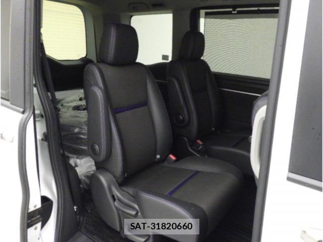 Honda e 2021-02 8216443-3