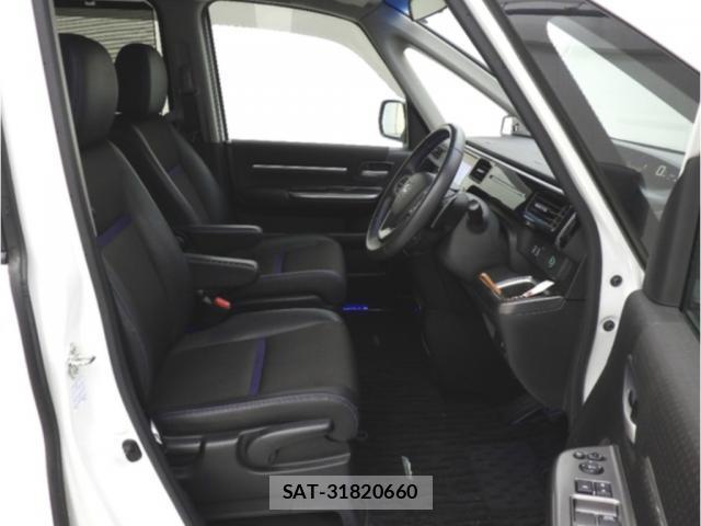 Honda e 2021-02 8216443-6