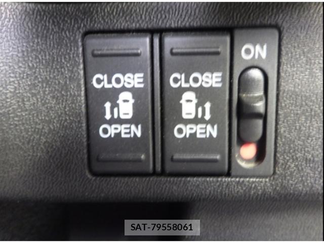 Honda e 2021-08 8216454-3