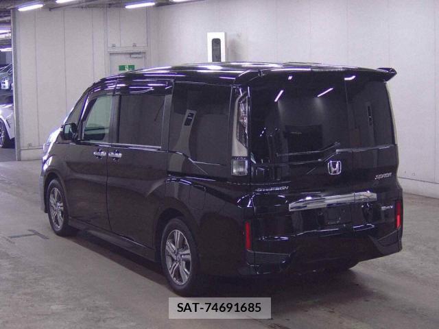Honda e 2021-09 8216990-1