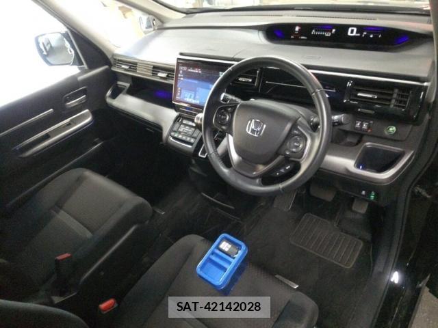 Honda e 2021-07 8217030-2