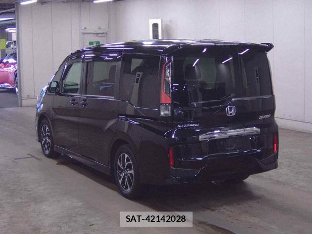 Honda e 2021-07 8217030-4