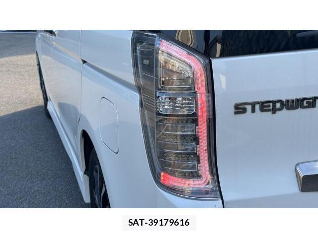 Honda e 2013-09 8217248-14