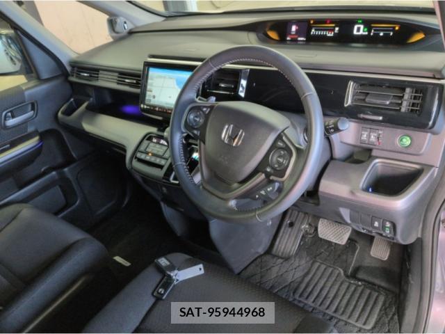 Honda e 2021-07 8217349-2