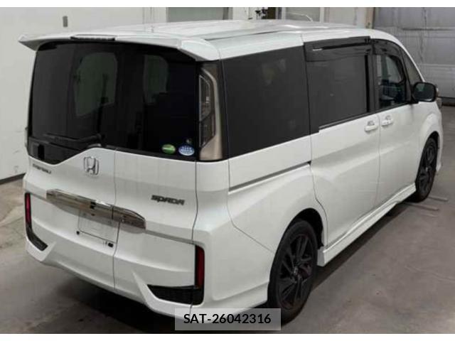 Honda e 2019-12 8217423-4