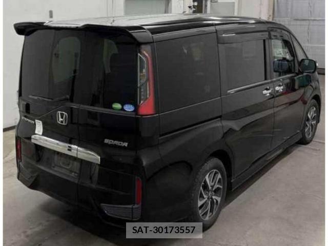 Honda e 2017-05 8217430-1