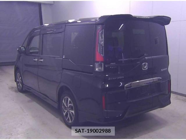 Honda e 2016-02 8217438-1