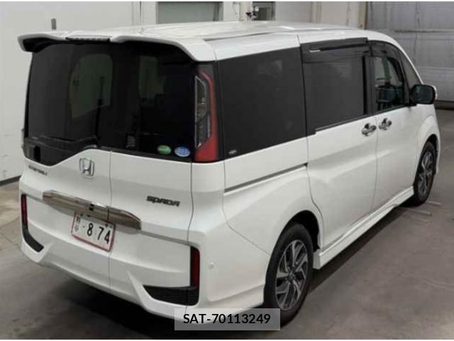 Honda e 2015-07 8217584-1