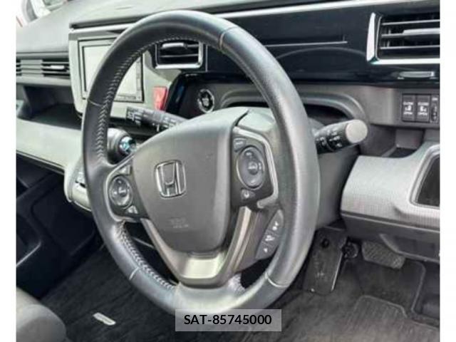 Honda e 2022-02 8217588-2