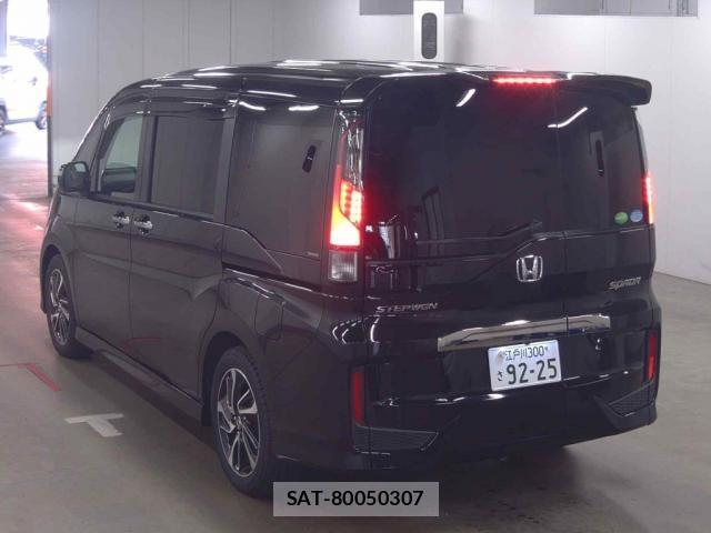 Honda e 2015-09 8217648-1