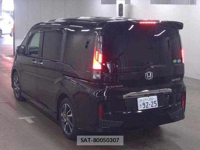 Honda e 2015-09 8217648-4