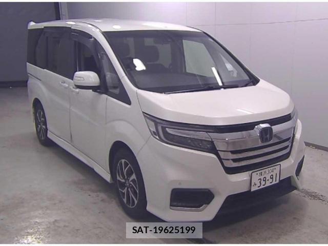 Honda e 2018-05 8217679-3