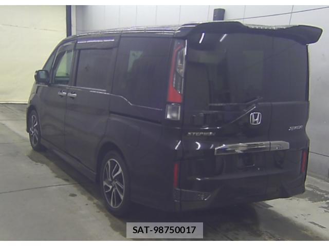 Honda e 2015-11 8217687-4
