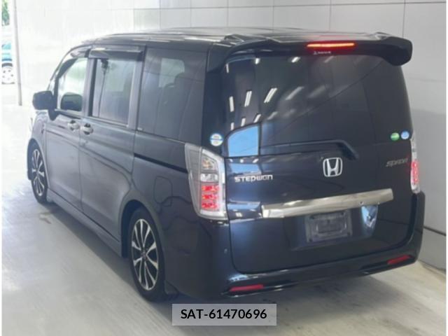 Honda e 2012-07 8217735-1