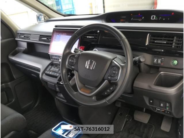 Honda e 2021-12 8217891-2