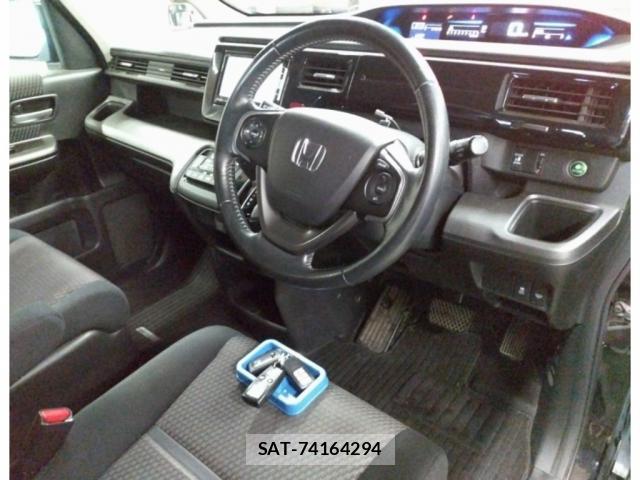 Honda e 2015-06 8217898-2