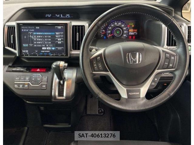Honda e 2013-09 8217931-2