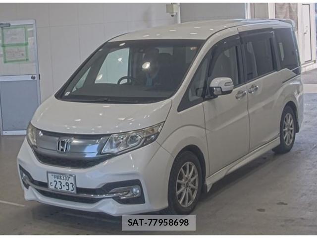 Honda e 2016-07 8218104-3