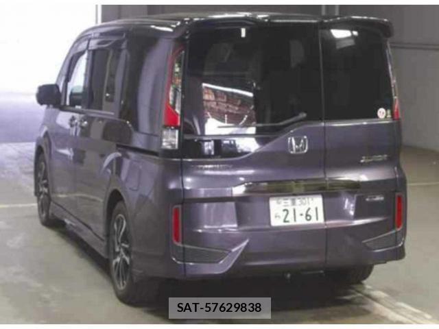 Honda e 2016-04 8218111-1