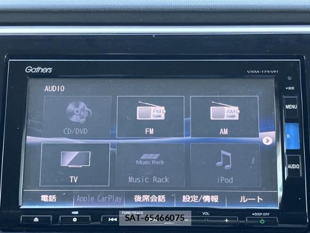 Honda e 2017-04 8218517-10