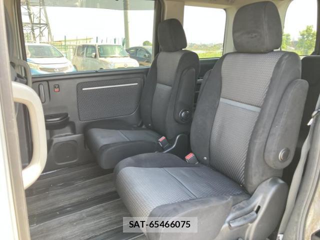 Honda e 2017-04 8218517-7