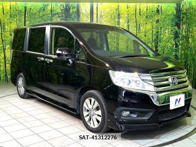 Honda e 2014-03 8219074-16