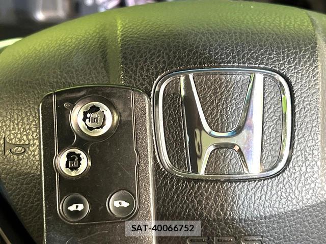 Honda e 2013-02 8219128-6