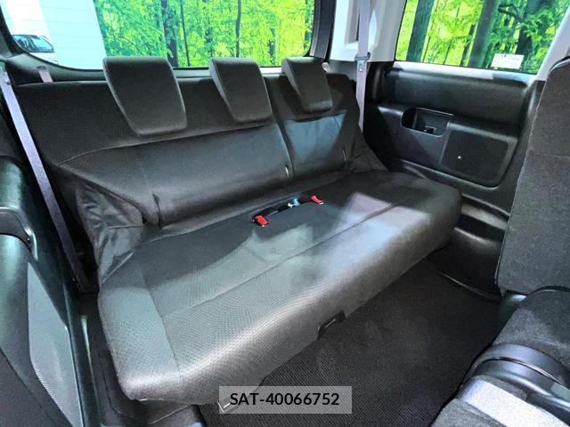 Honda e 2013-02 8219128-9
