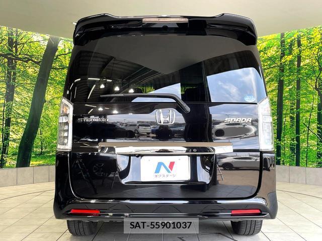 Honda e 2014-03 8219525-15