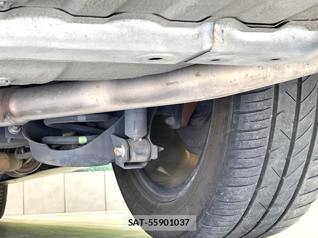 Honda e 2014-03 8219525-19