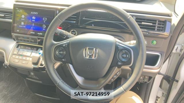 Honda e 2021-10 8219795-10