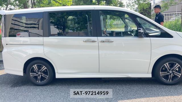 Honda e 2021-10 8219795-3
