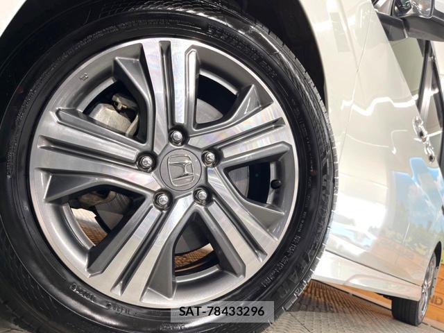 Honda e 2021-09 8221610-12