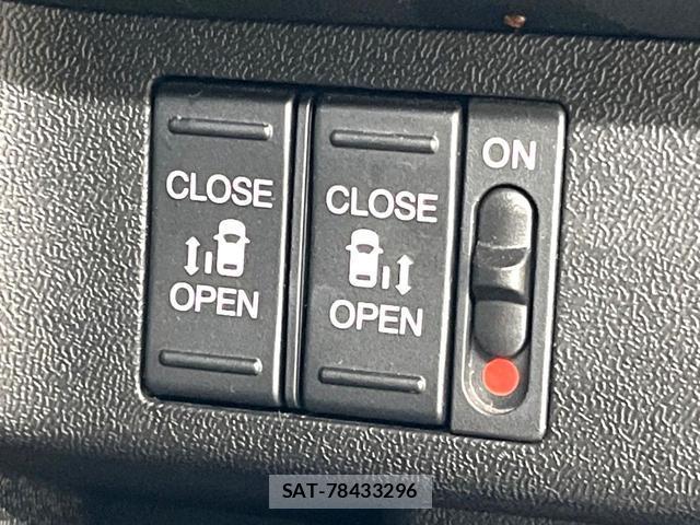 Honda e 2021-09 8221610-5