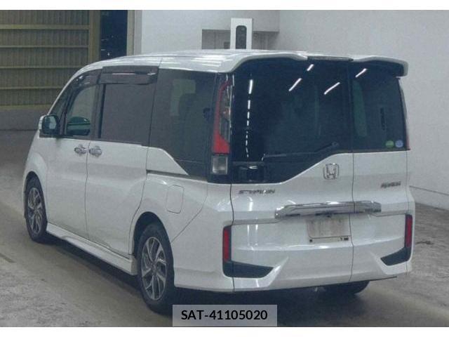 Honda e 2017-02 8221815-3