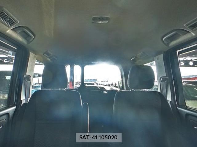 Honda e 2017-02 8221815-6