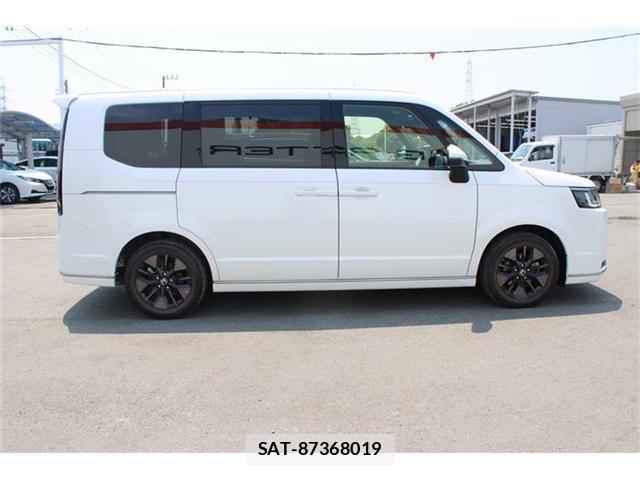 Honda e 2025-10 8221999-12
