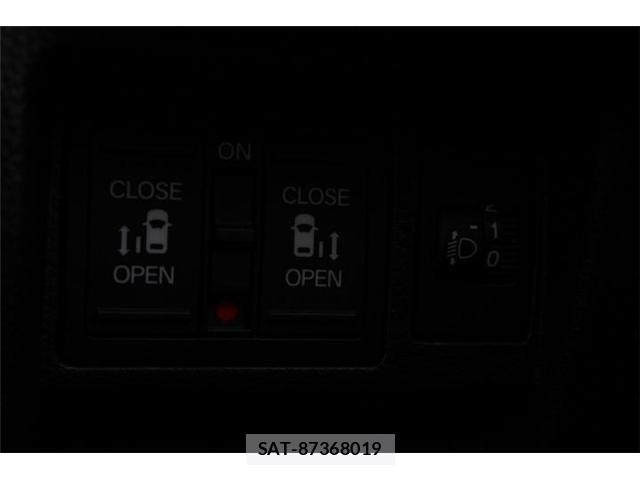 Honda e 2025-10 8221999-4