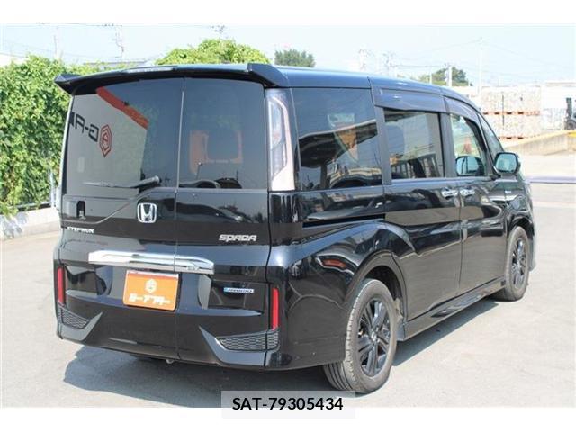 Honda e 2019-07 8222001-11