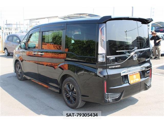 Honda e 2019-07 8222001-9