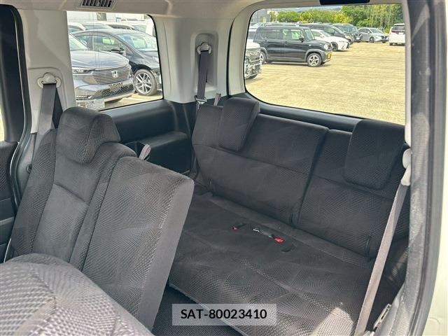 Honda e 2010-06 8222594-6