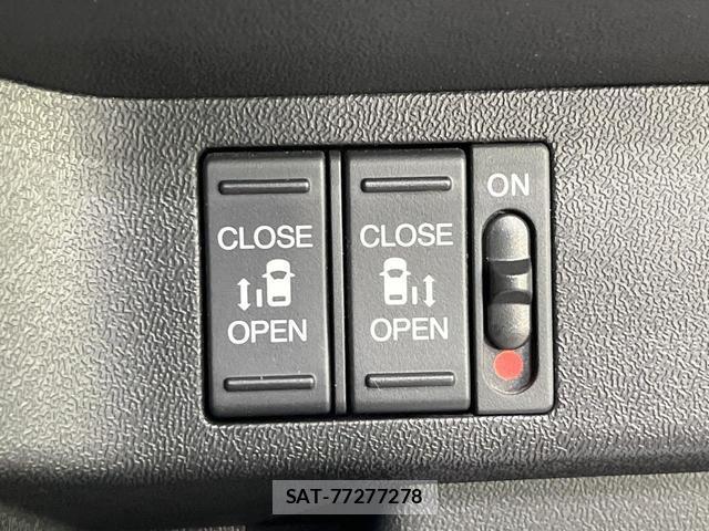 Honda e 2018-11 8222633-4
