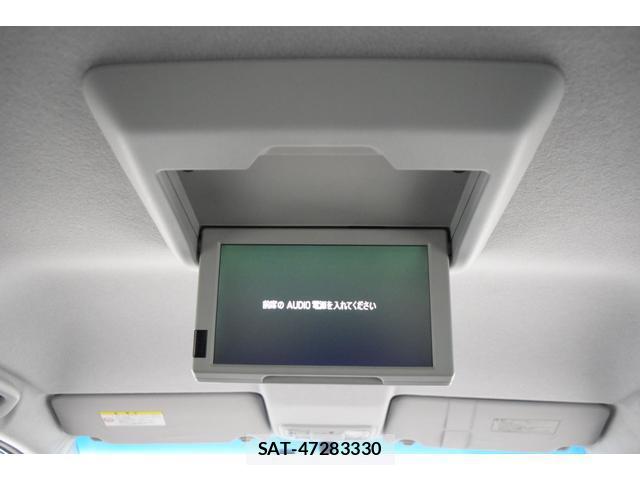 Honda e 2010-02 8223075-13