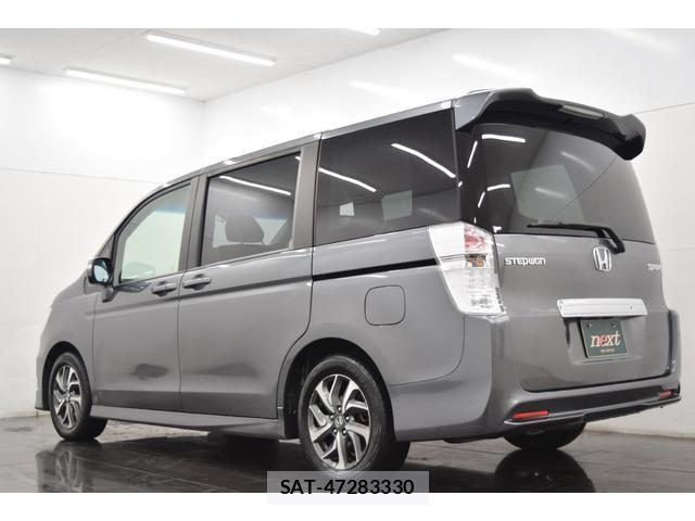 Honda e 2010-02 8223075-9