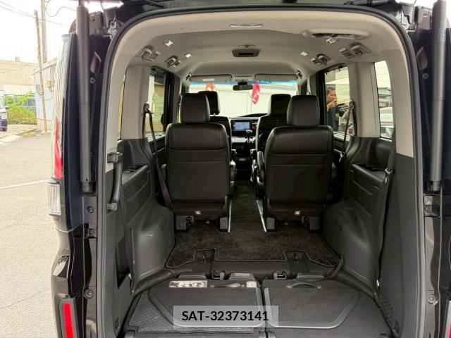 Honda e 2022-01 8223746-6