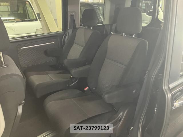 Honda e 2017-05 8224408-4